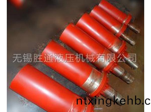 鏇(xuan)壓機(ji)液壓(ya)缸